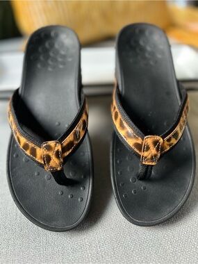 Vionic Black Sandals with Leopard-Print Straps